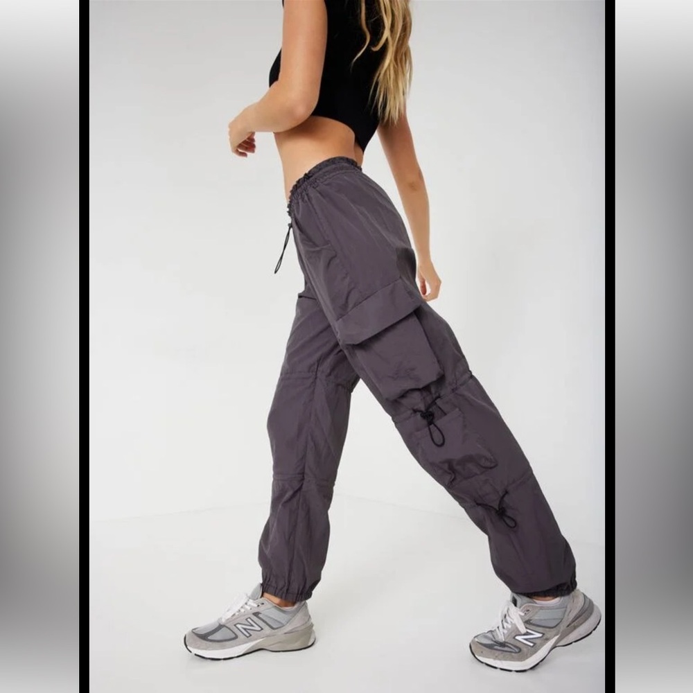 Garage Grey Nylon Parachute Lightweight Baggy Cargo Pants.‎ Large. - Picture 7 of 7